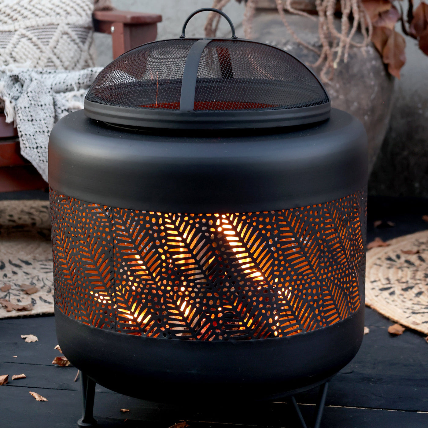 Feuerstelle schwarz 
