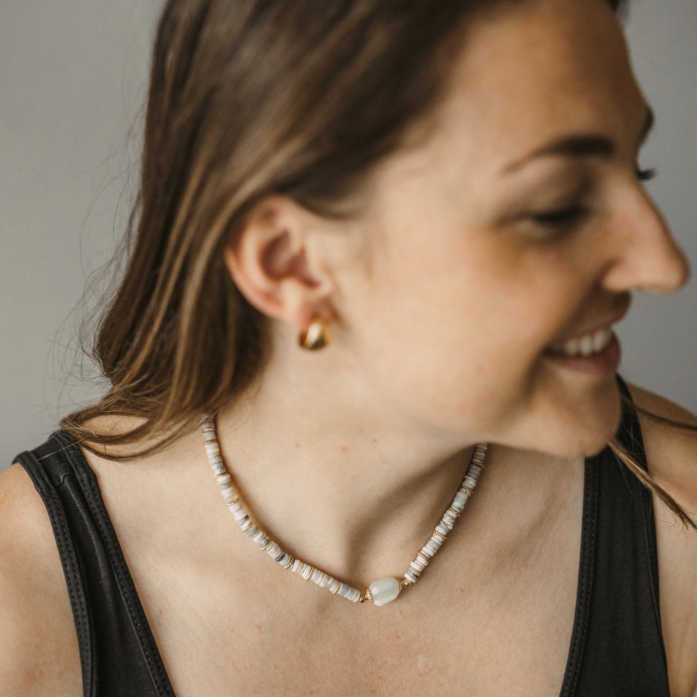 Vergoldete Kette mit Opal-Mix