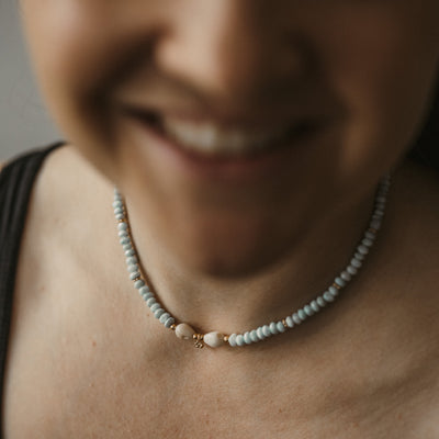 Vergoldete Larimar-Kette – Zwei Farbnuancen, eine besondere Energie